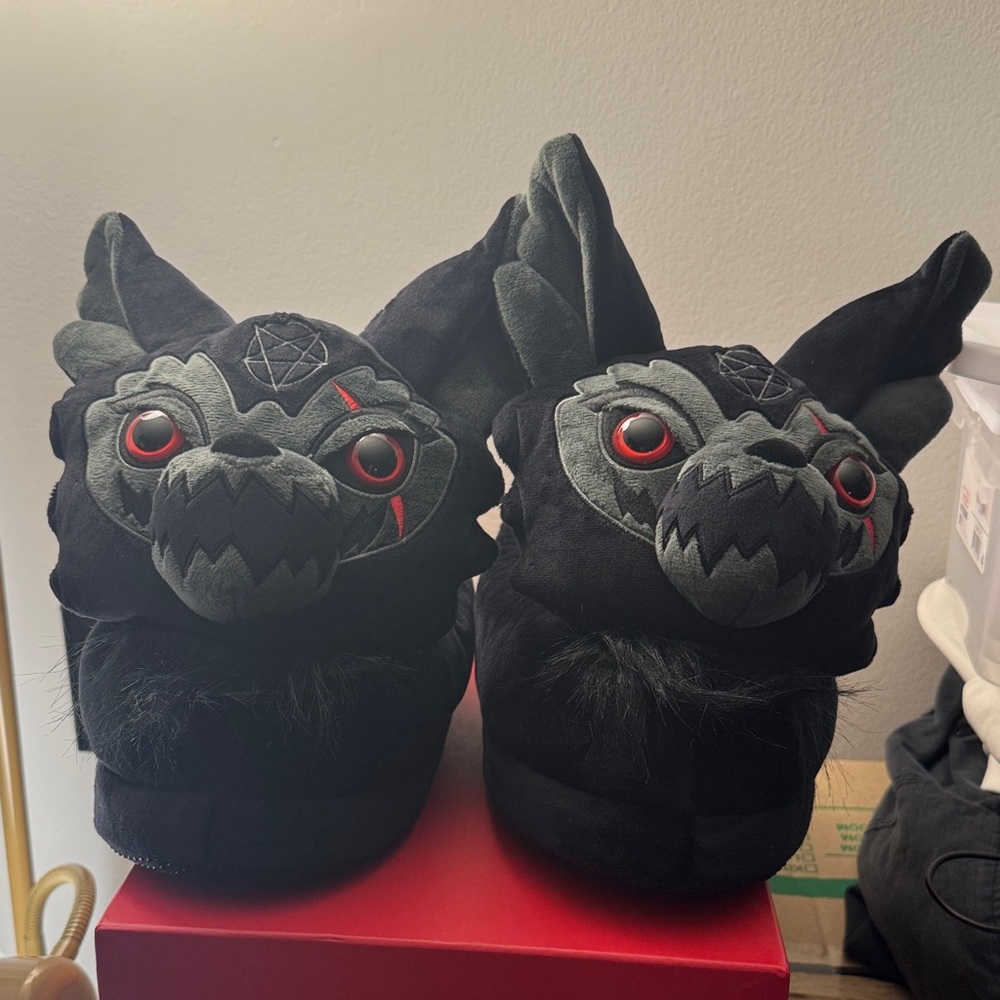 Killstar Kreeptures: Fang Werewolf Slippers